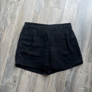 Old Navy Black Skort